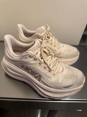 Hoka Women's Neutral Running Shoes - Cream